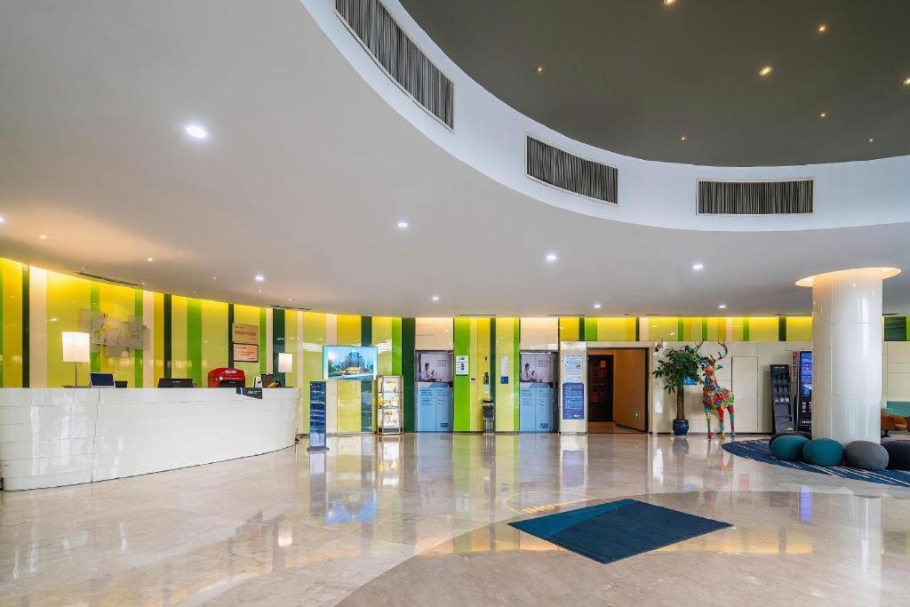 Holiday Inn Express Yangzhou City Center By Ihg Esterno foto