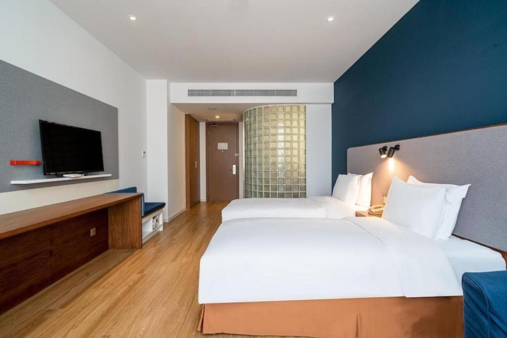 Holiday Inn Express Yangzhou City Center By Ihg Esterno foto