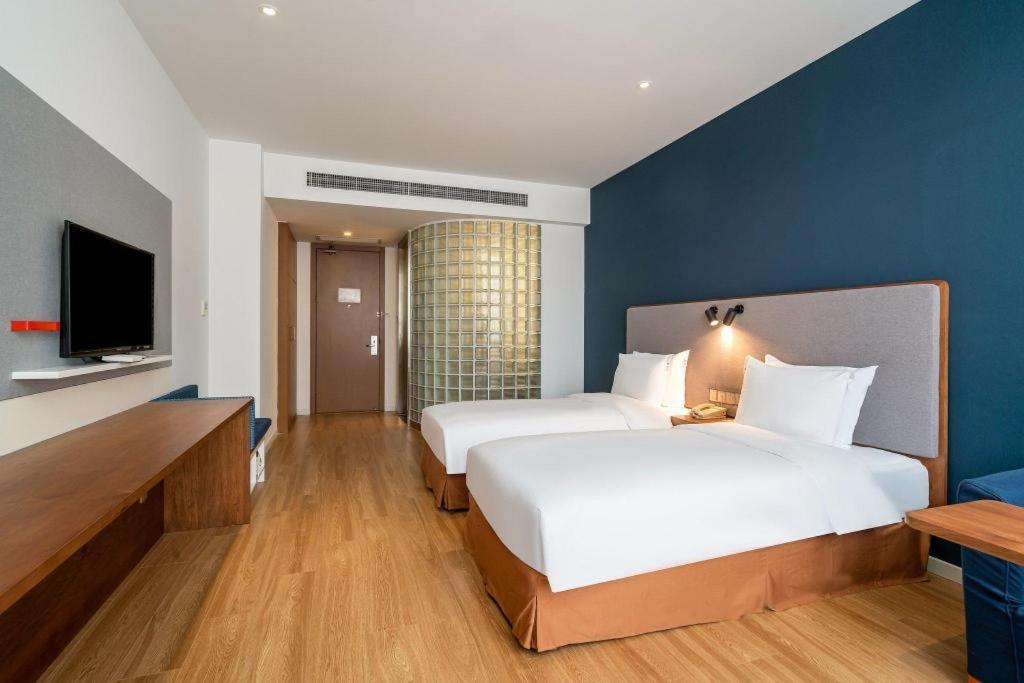 Holiday Inn Express Yangzhou City Center By Ihg Esterno foto