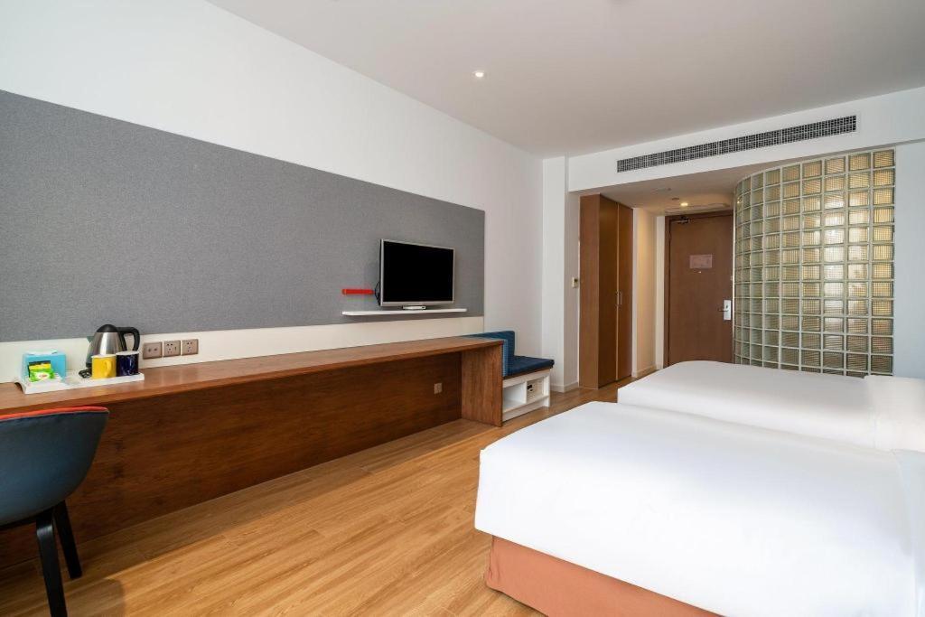 Holiday Inn Express Yangzhou City Center By Ihg Esterno foto