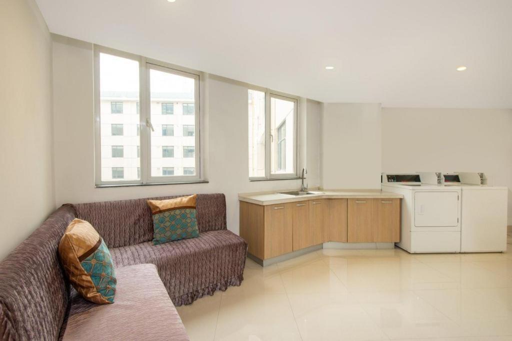 Holiday Inn Express Yangzhou City Center By Ihg Esterno foto