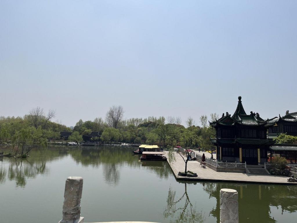 Holiday Inn Express Yangzhou City Center By Ihg Esterno foto